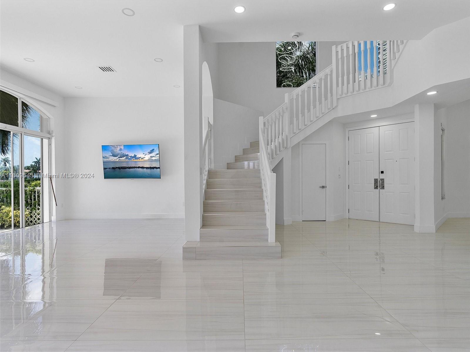 THE COURTYARDS AT THE POI - Residential