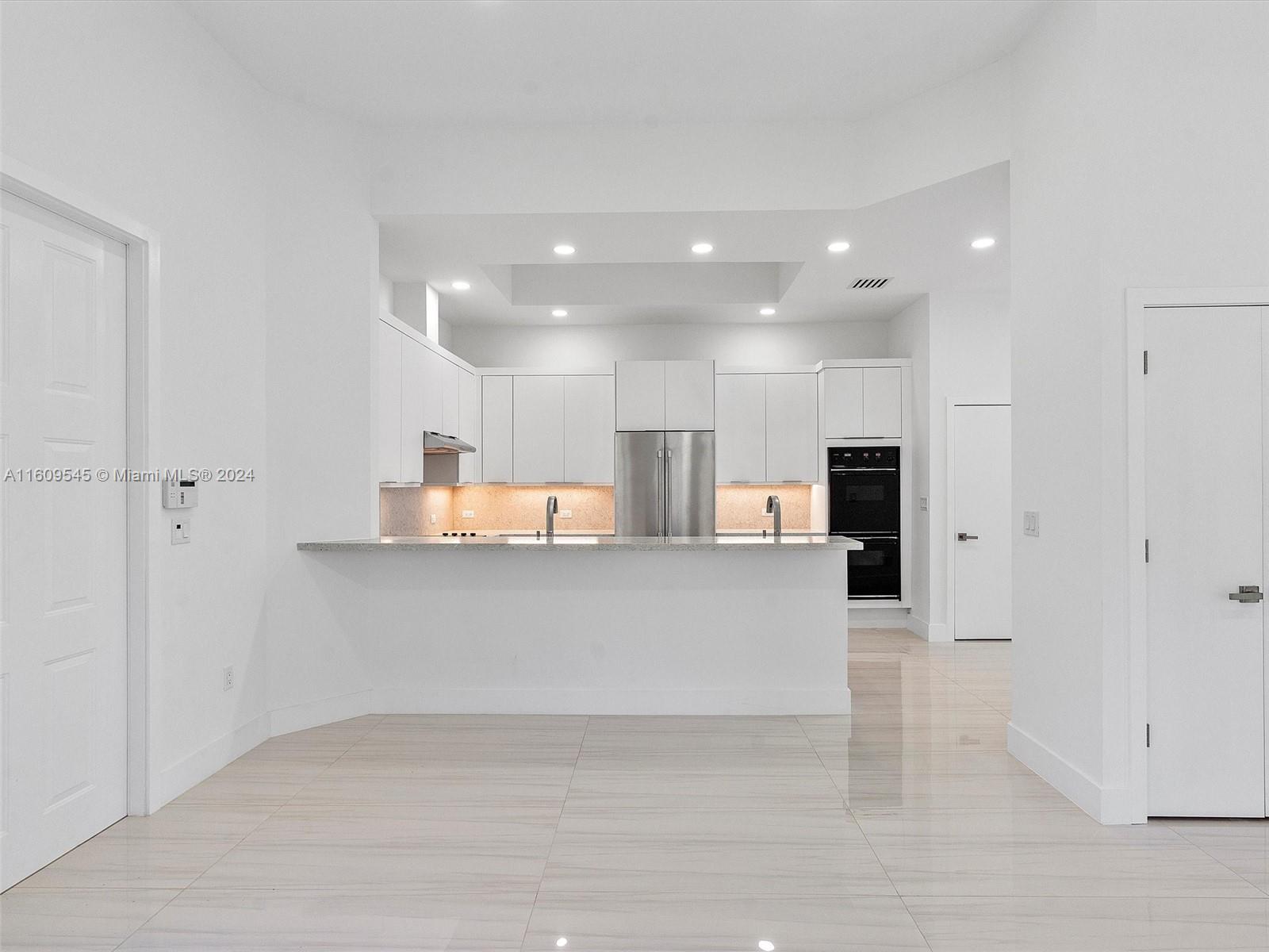 THE COURTYARDS AT THE POI - Residential