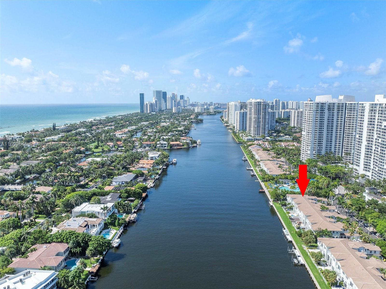 THE COURTYARDS AT THE POI - Residential