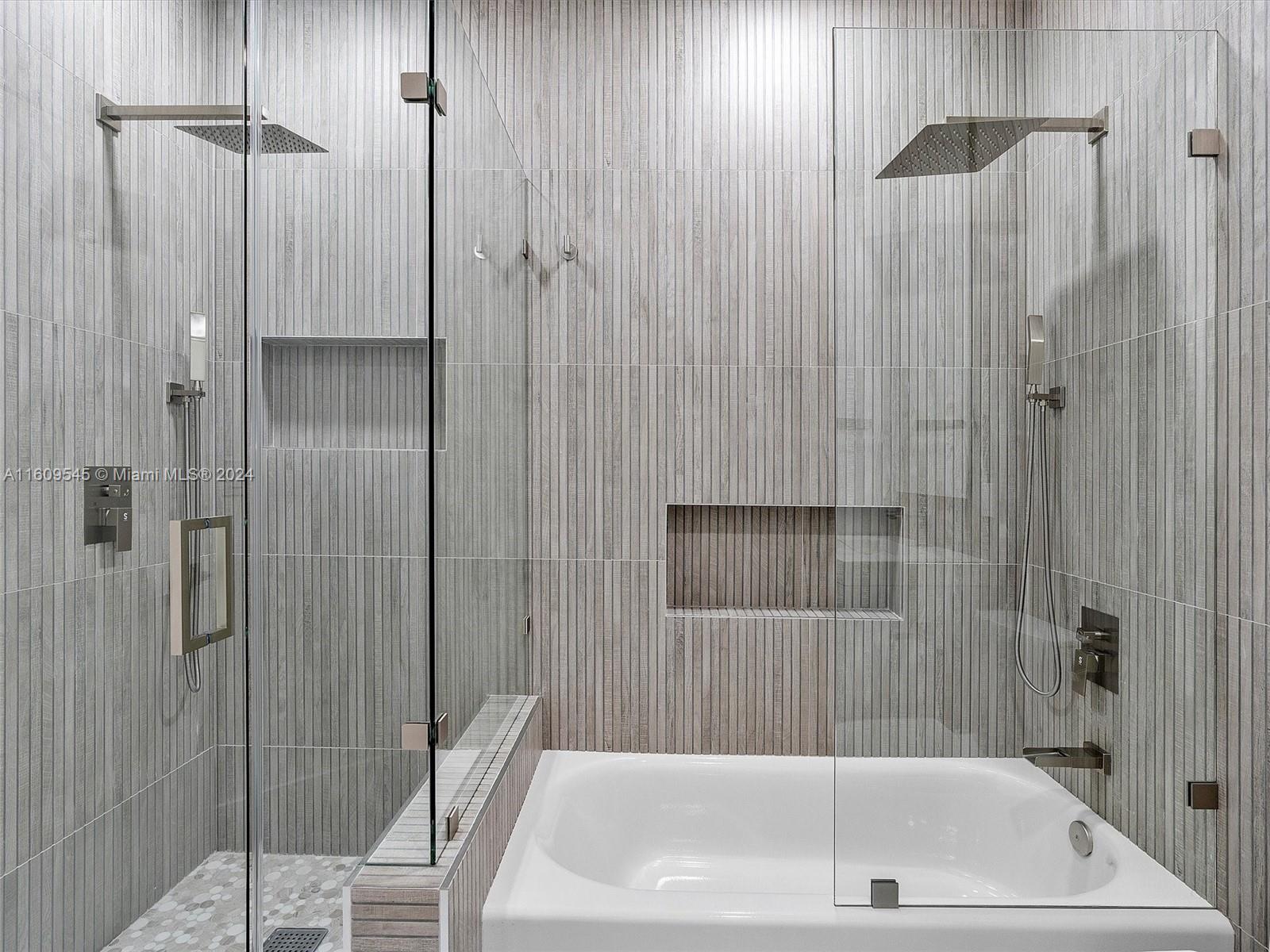 THE COURTYARDS AT THE POI - Residential