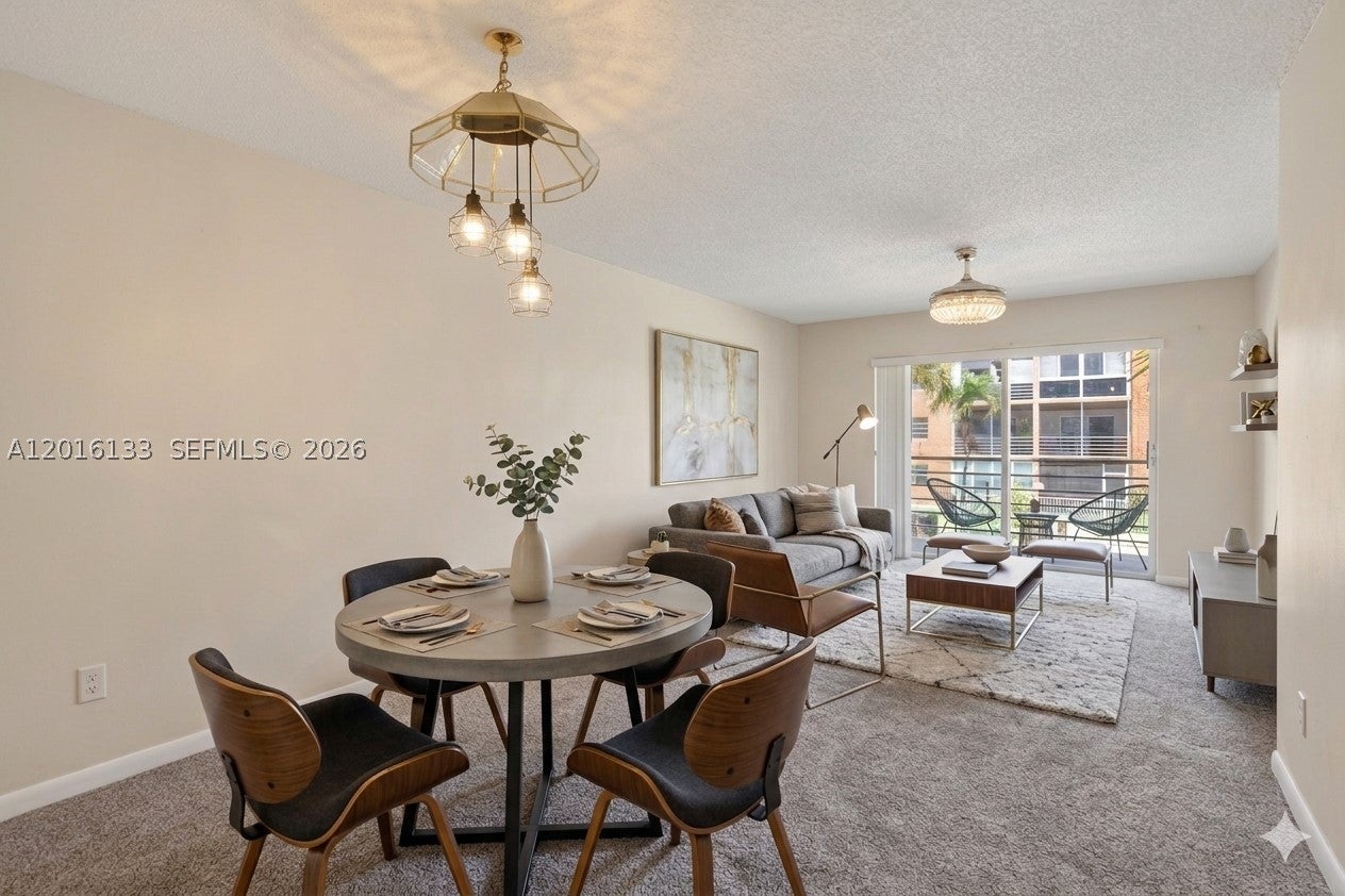 3048 E Sunrise Lakes Dr 220, Sunrise FL 33322