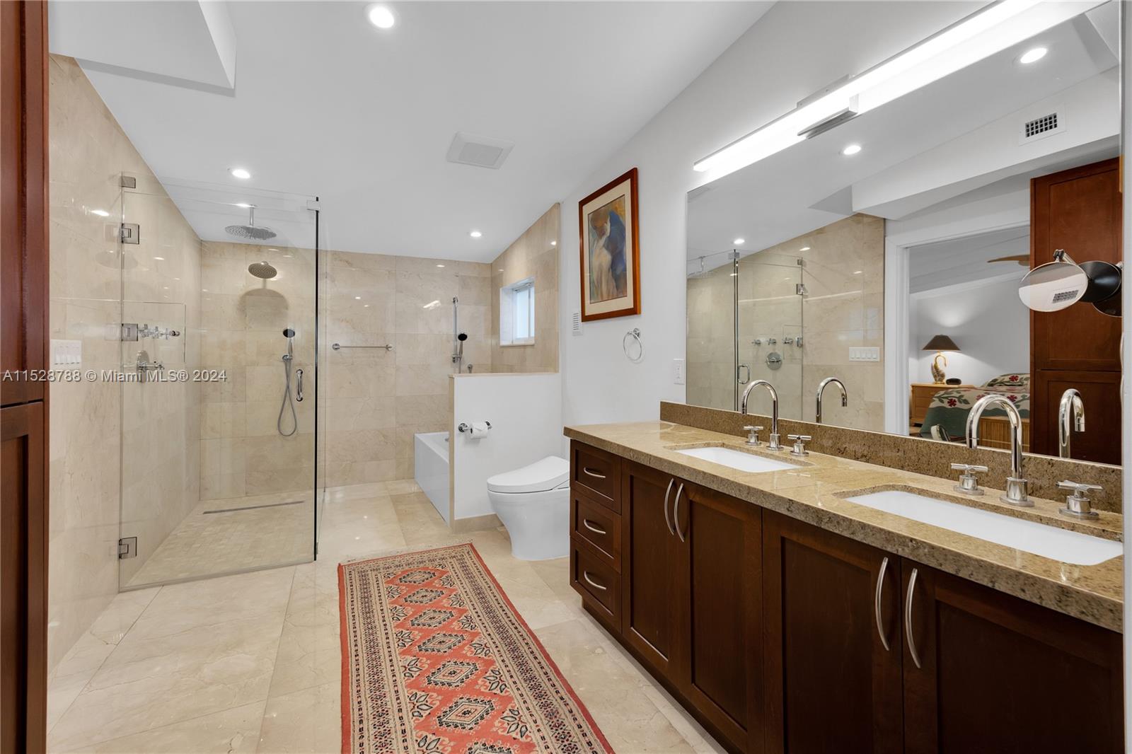 HOLIDAY ESTS - Residential