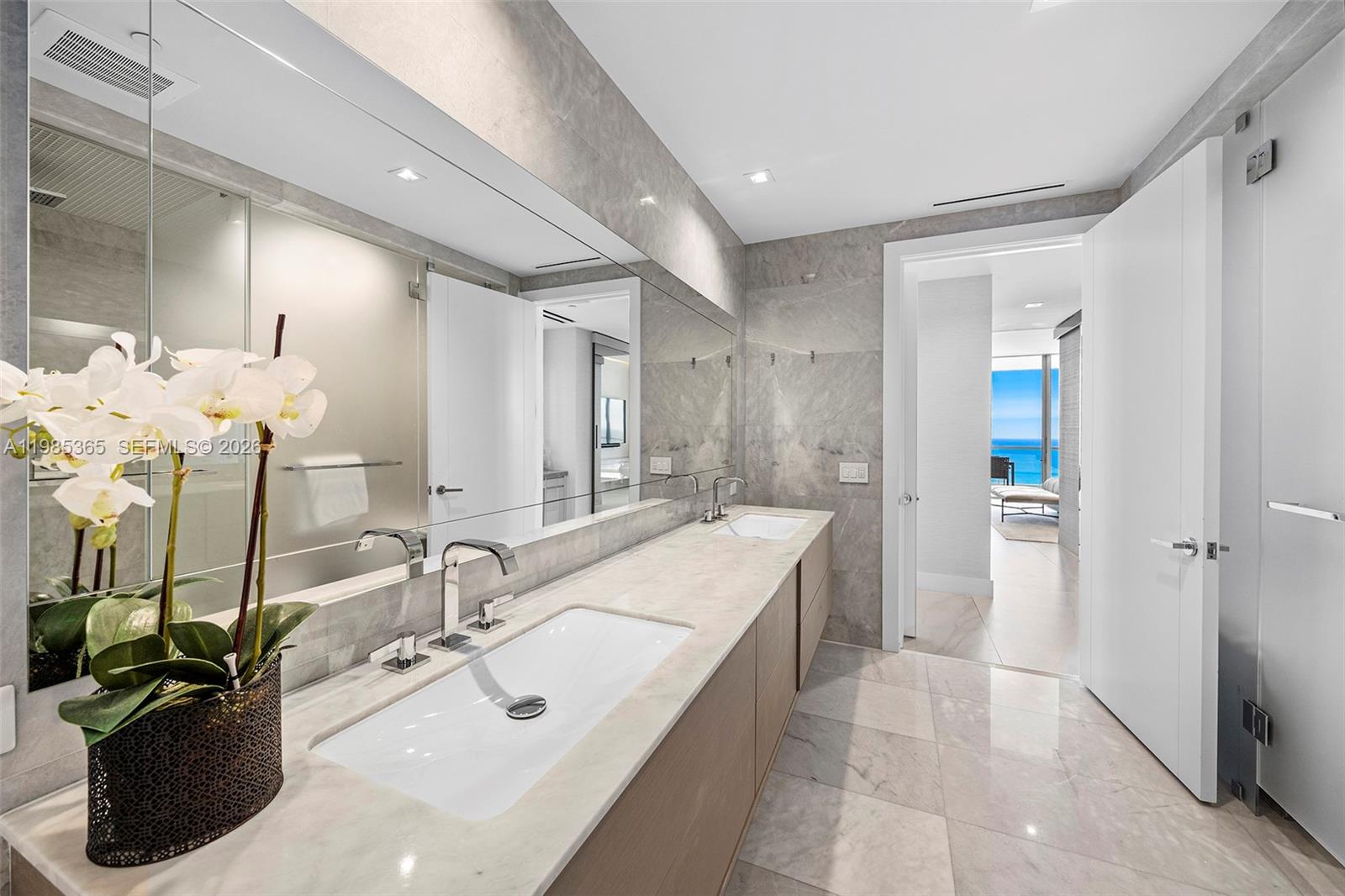 NORTH BISCAYNE BEACH AMEN - Residential Lease