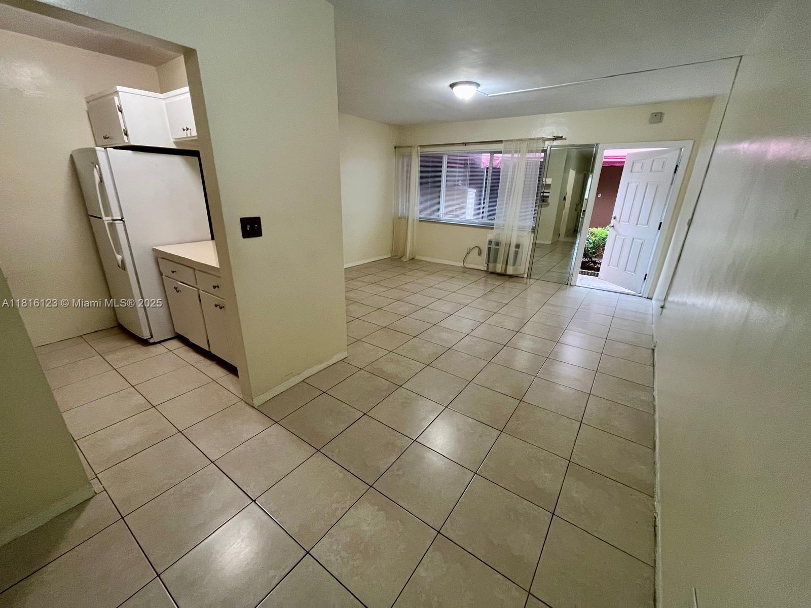 Rental Property at 2838 Madison St 28, Hollywood, Broward County, Florida - Bedrooms: 1 
Bathrooms: 1  - $1,550 MO.