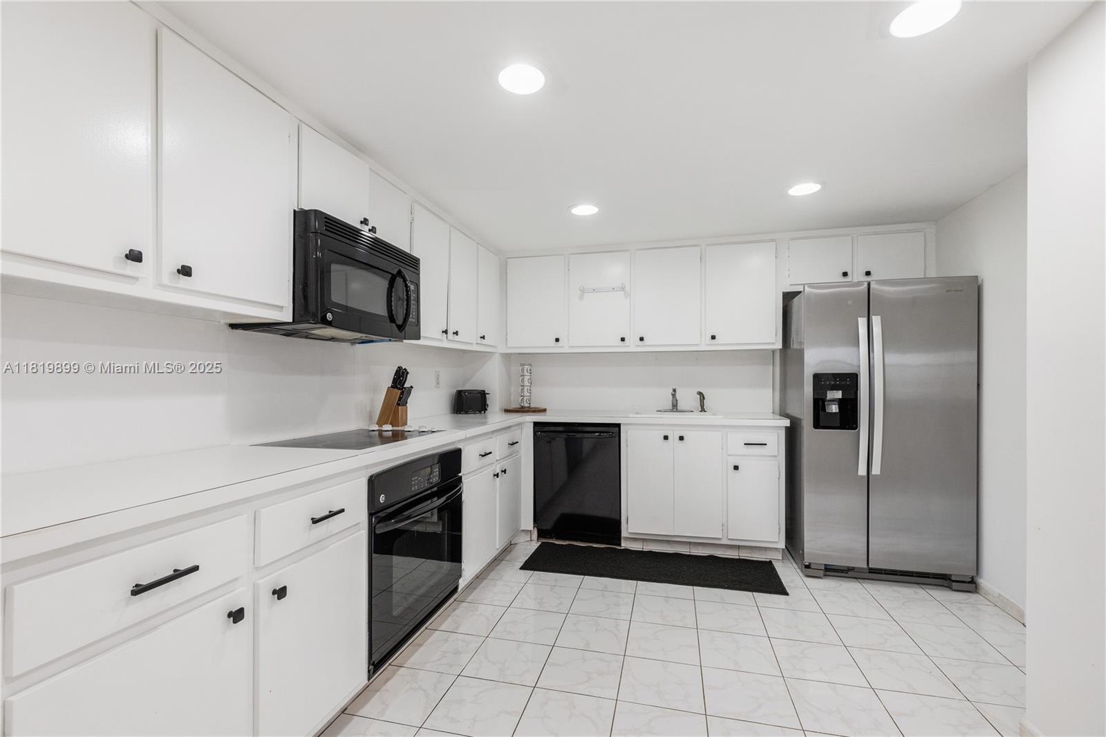 OCEAN VIEW TOWERS CONDO - Residential