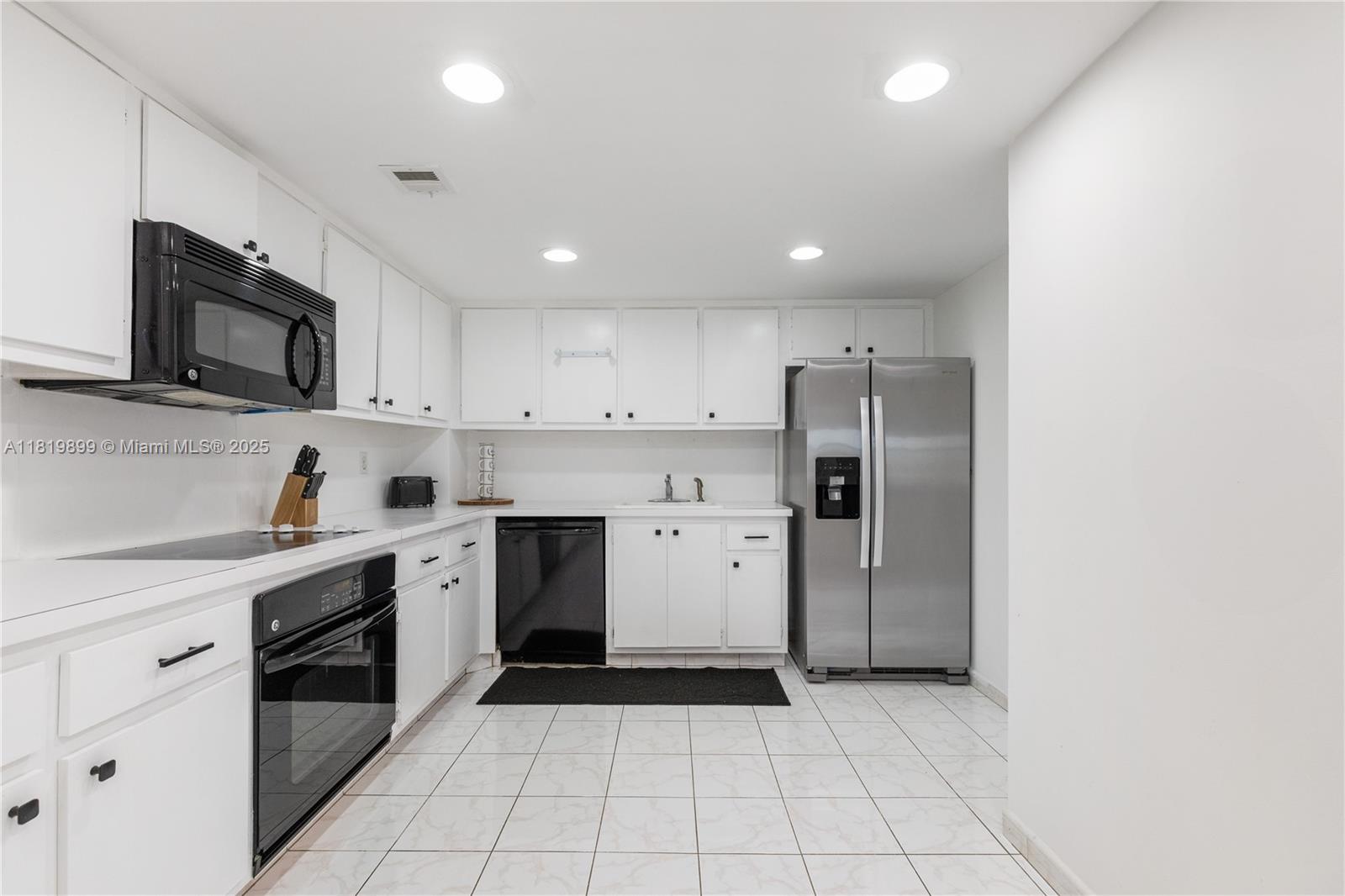 OCEAN VIEW TOWERS CONDO - Residential