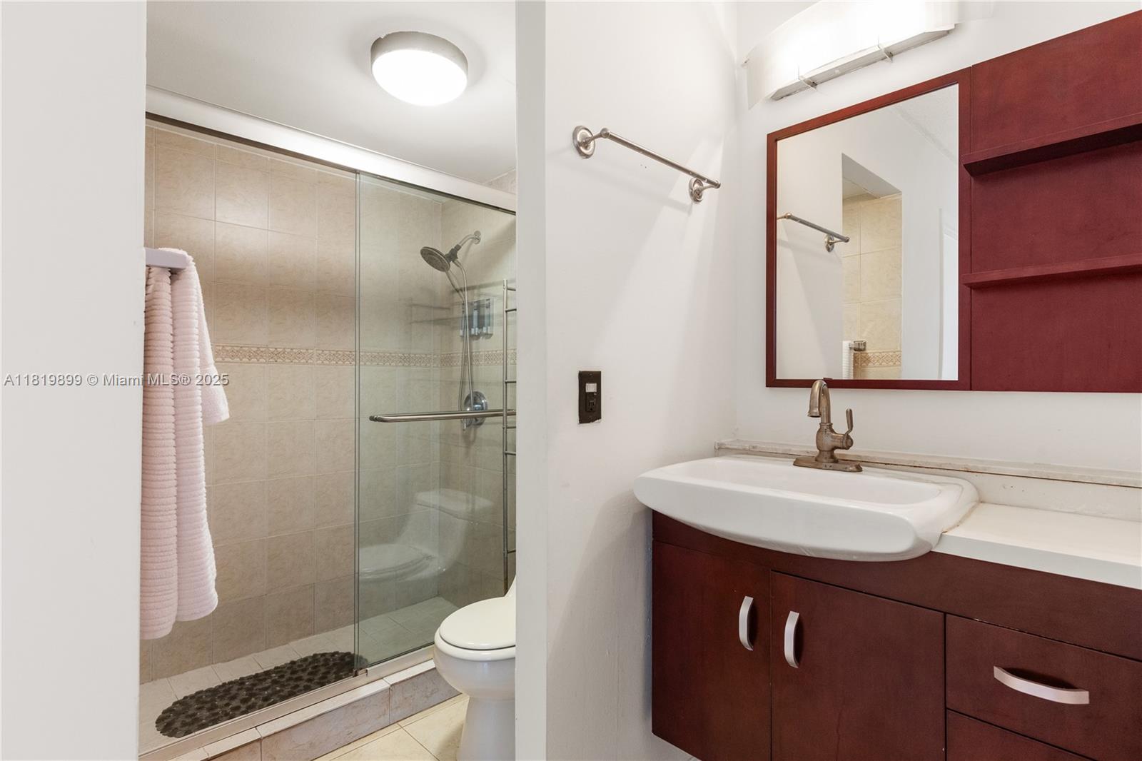 OCEAN VIEW TOWERS CONDO - Residential