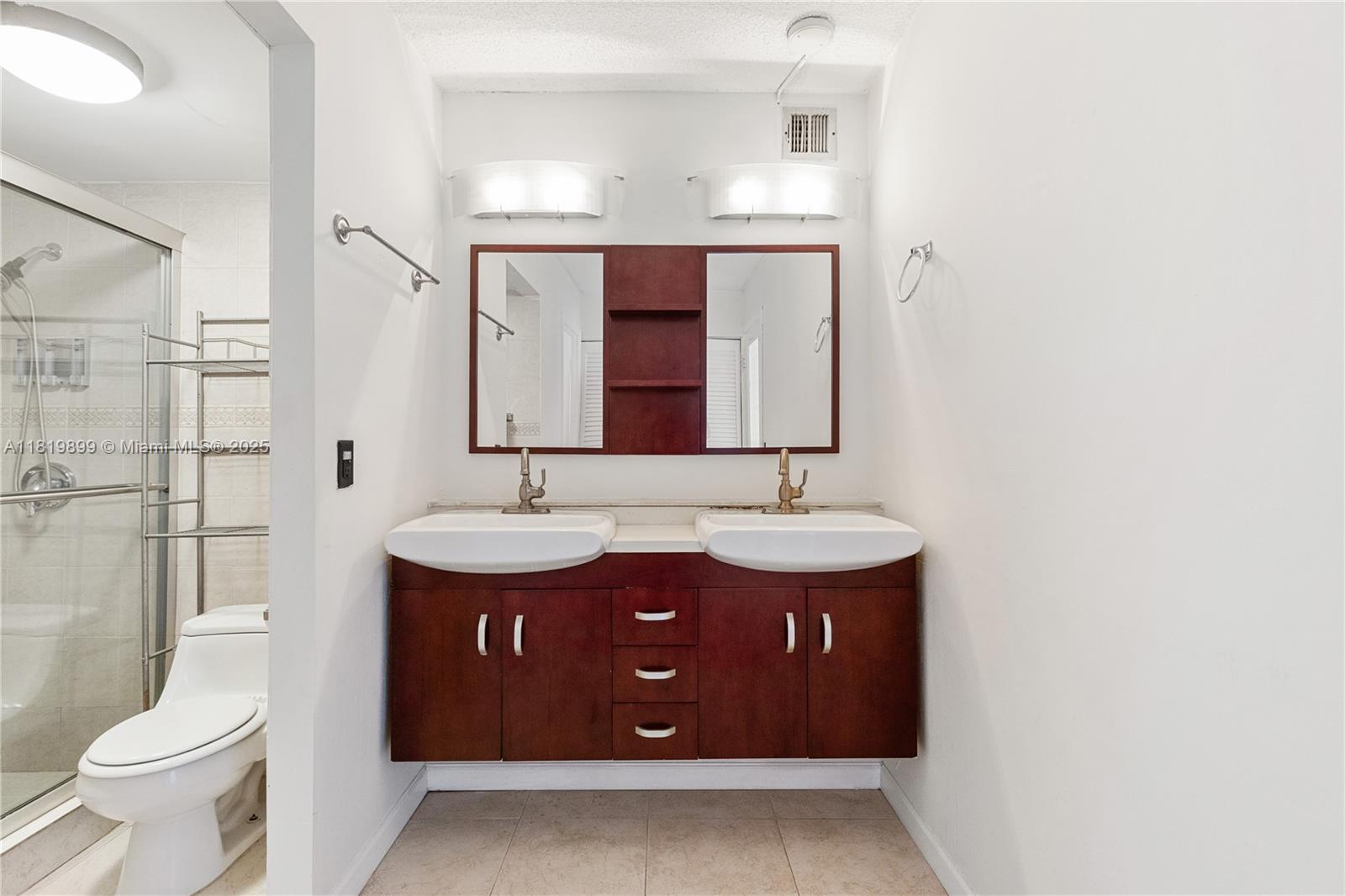 OCEAN VIEW TOWERS CONDO - Residential