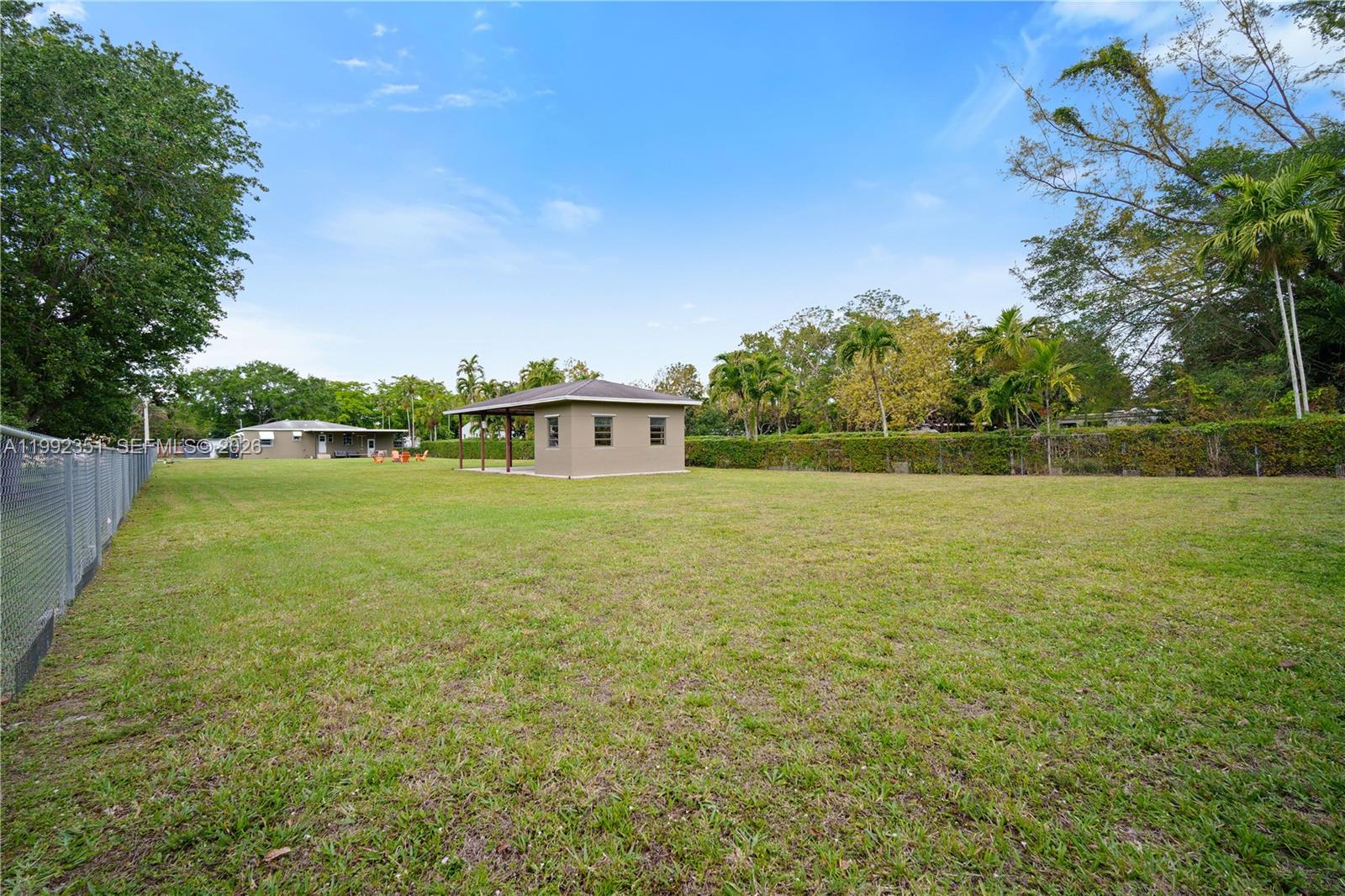 BISCAYNE GARDENS SEC G - Residential