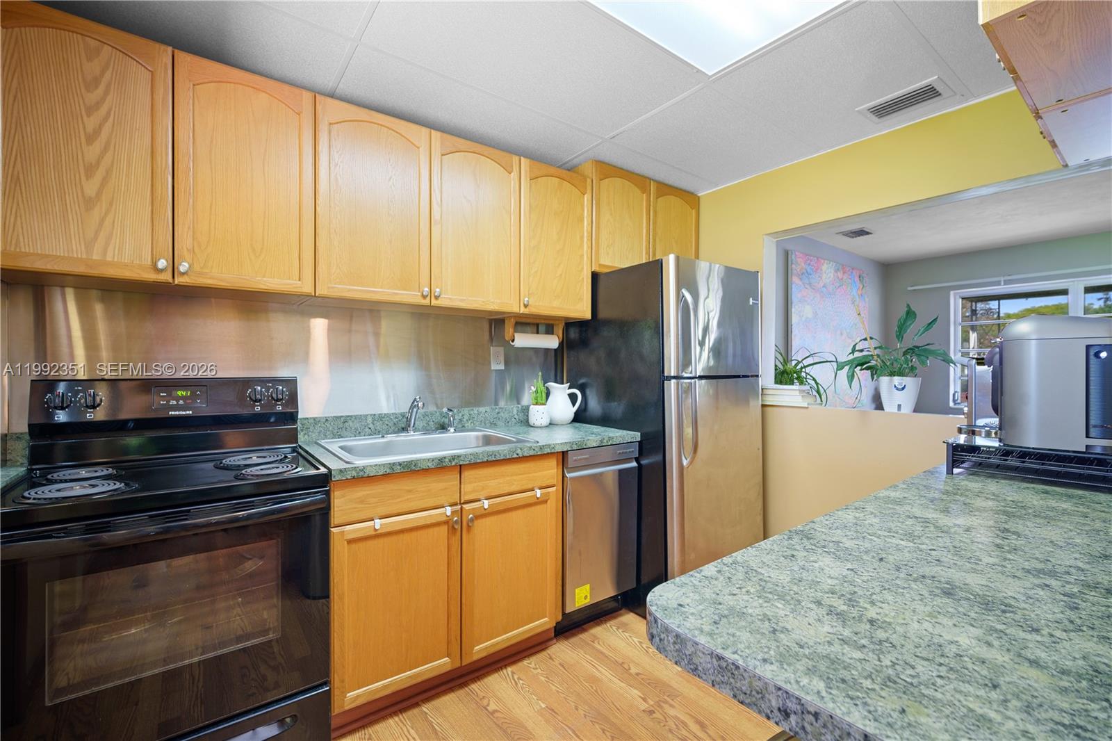 BISCAYNE GARDENS SEC G - Residential