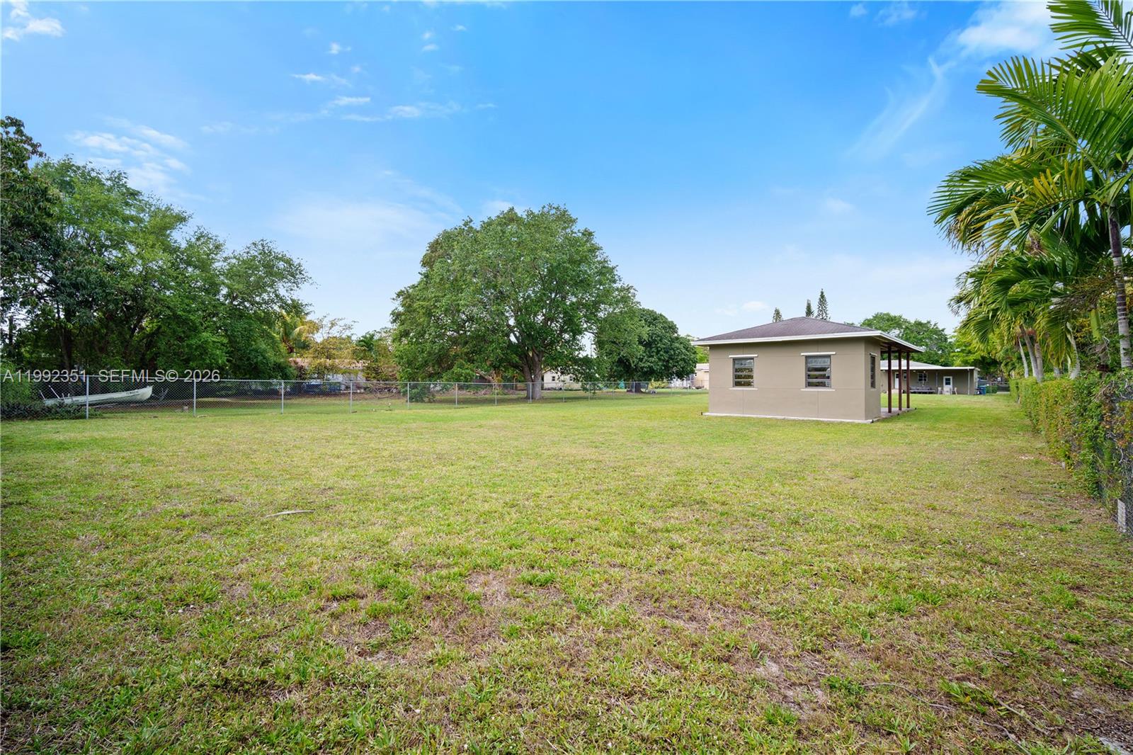 BISCAYNE GARDENS SEC G - Residential