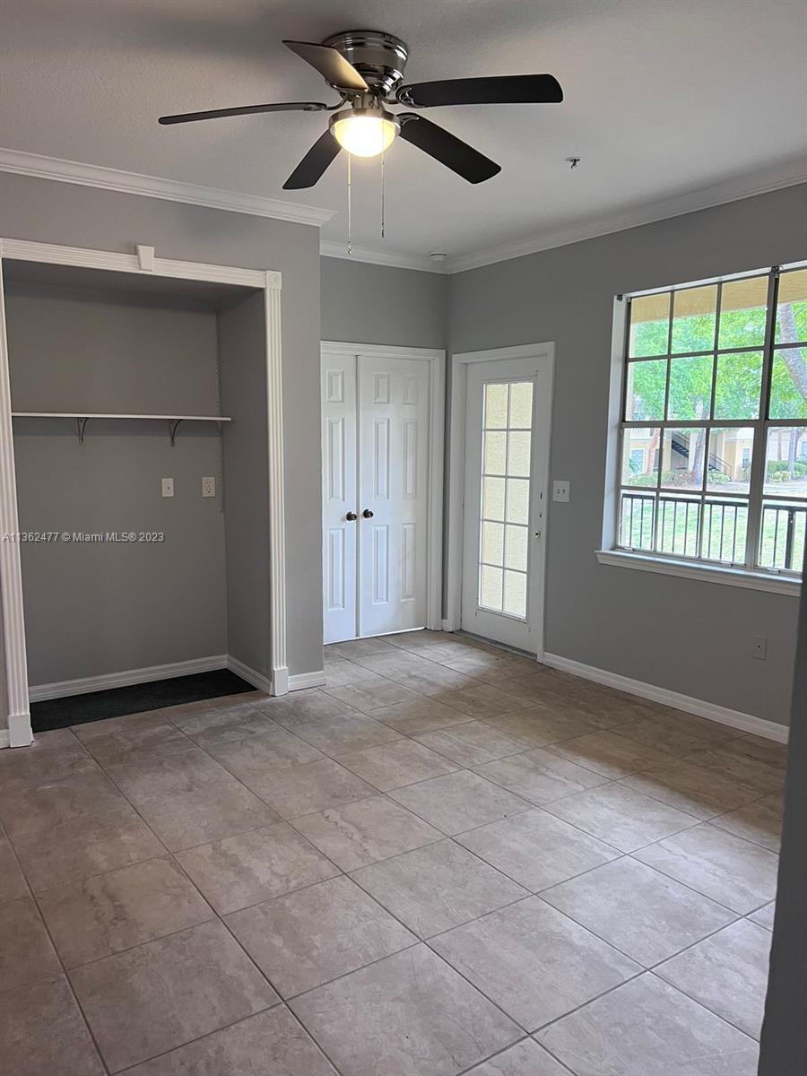 FULLY RENOVATED CONDO FOR RENT! THIS SPECTACULAR 2 BED, 1 BATH CONDO IS CENTRALLY LOCATED AT THE MADISON/METROWEST. LIVE 5 MINUTES AWAY FROM UNIVERSAL STUDIOS, VOLCANO BAY, OUTLETS, AND RESTAURANTS. DISNEY PARKS ARE 20 MINUTES AWAY. THIS RESORT STYLE COMMUNITY COMES EQUIPPED WITH A POOL, HOT TUB, FITNESS CENTER, POOL TABLE, AND SECURITY.
APPLICANTS MUST HAVE A CREDIT SCORE OF MINIMUM 700 AND NO EVICTIONS.