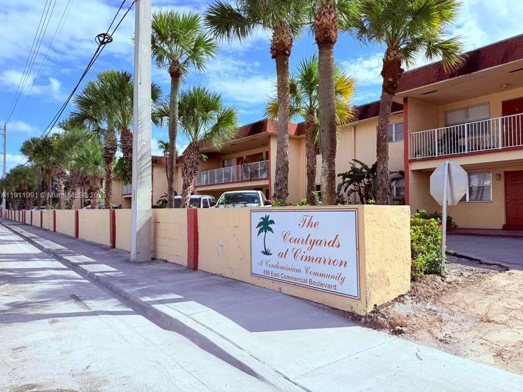 COURTYARDS AT CIMARRON CO - Residential