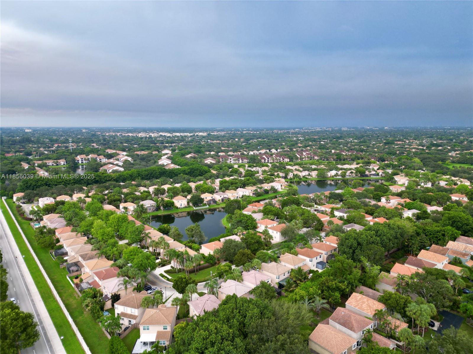 BRIDGEWATER AT PLANTATION - Residential