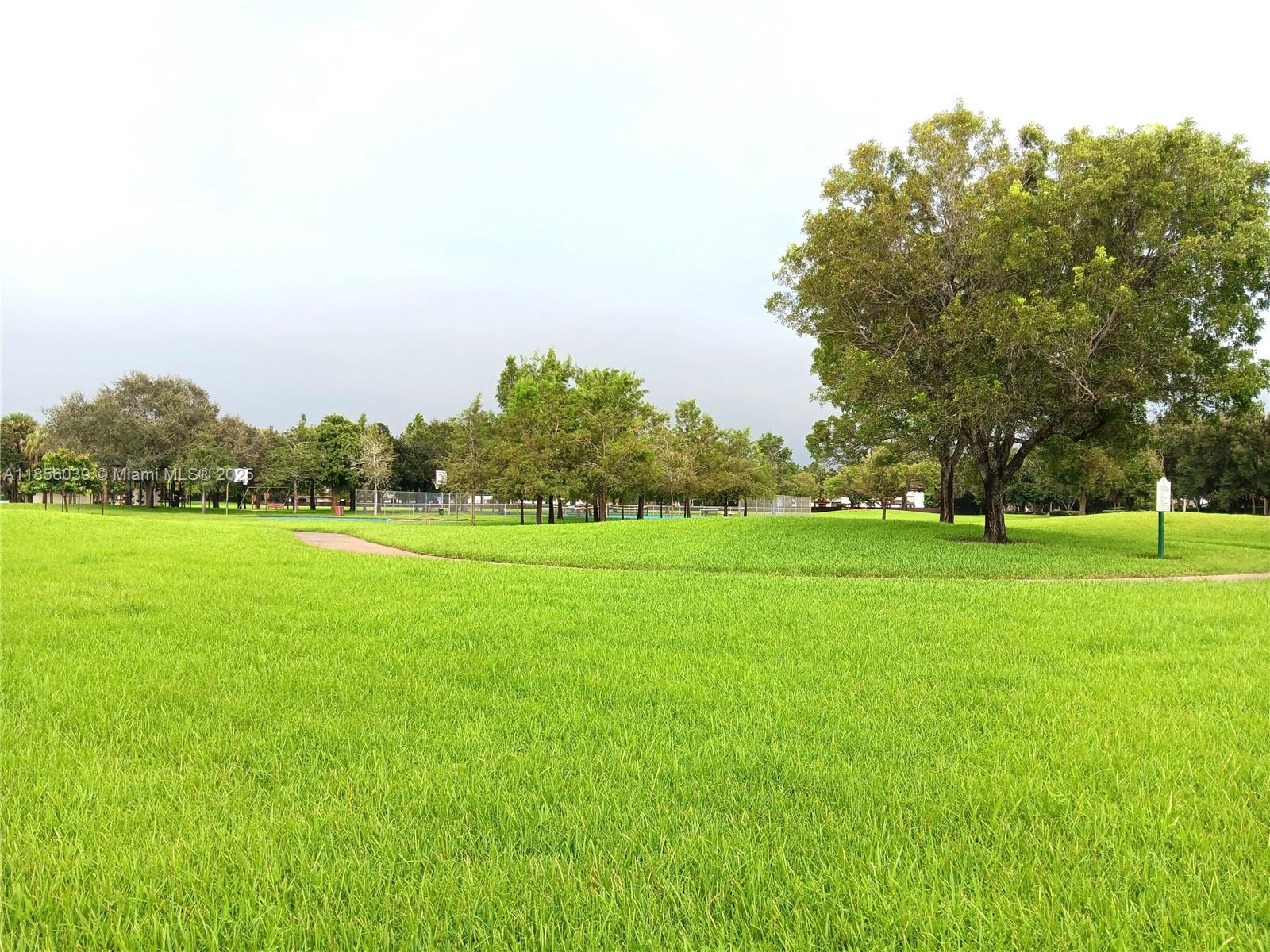 BRIDGEWATER AT PLANTATION - Residential