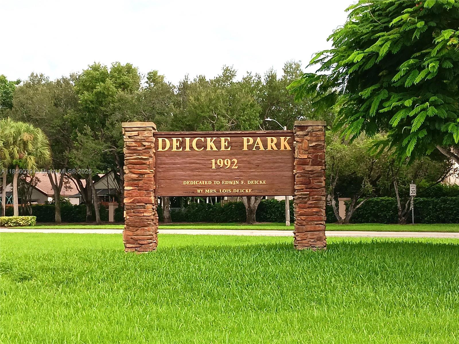 BRIDGEWATER AT PLANTATION - Residential