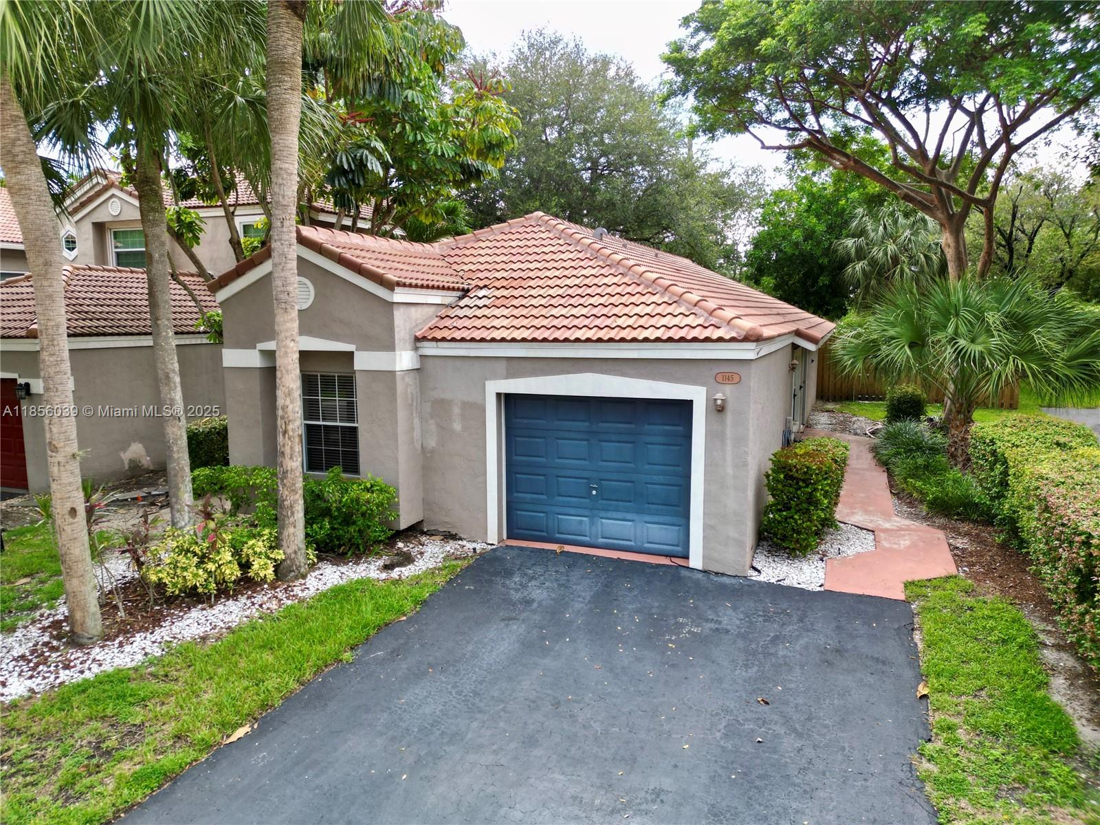 BRIDGEWATER AT PLANTATION - Residential