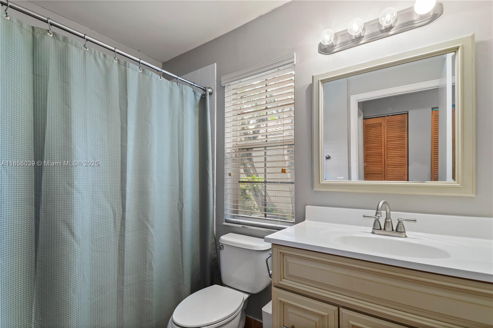 BRIDGEWATER AT PLANTATION - Residential