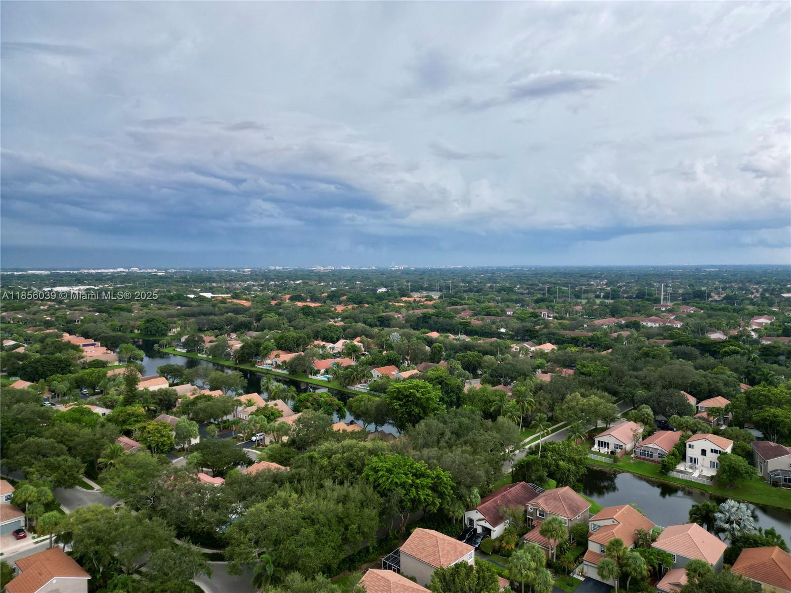 BRIDGEWATER AT PLANTATION - Residential