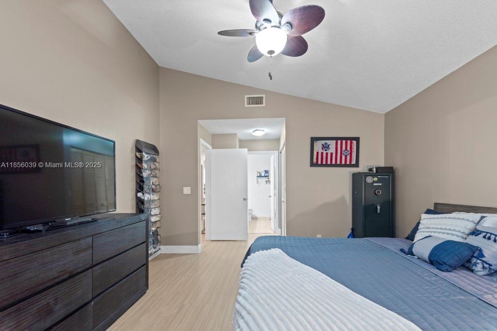 BRIDGEWATER AT PLANTATION - Residential