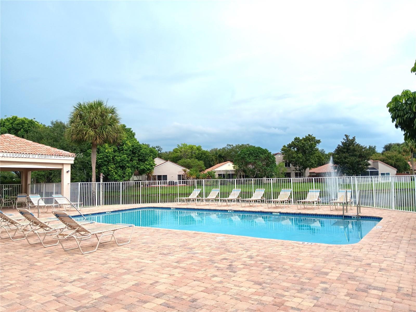 BRIDGEWATER AT PLANTATION - Residential