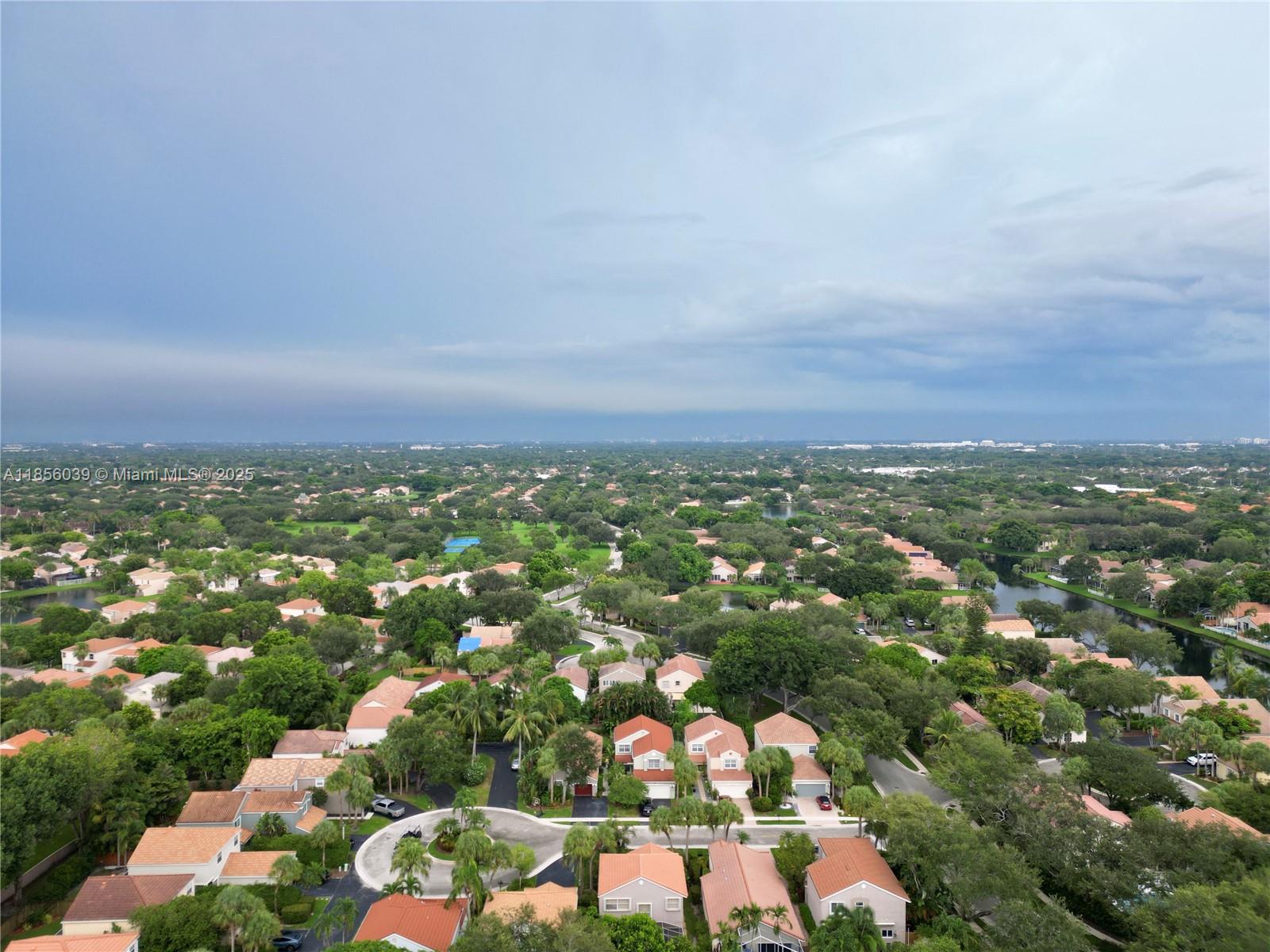 BRIDGEWATER AT PLANTATION - Residential