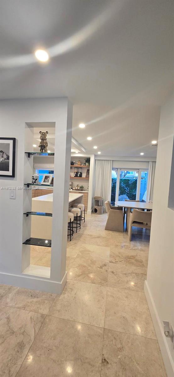 WINSTON PARK SECTION TWO- - Residential