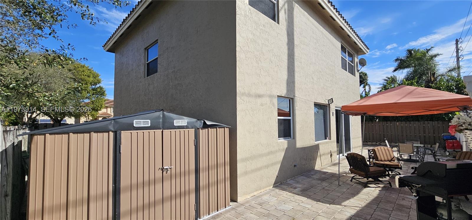 LAKES AT PEMBROKE - Residential