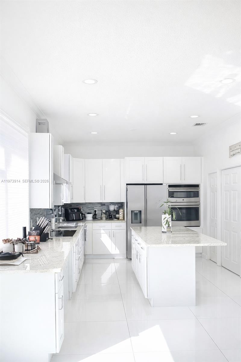 LAKES AT PEMBROKE - Residential