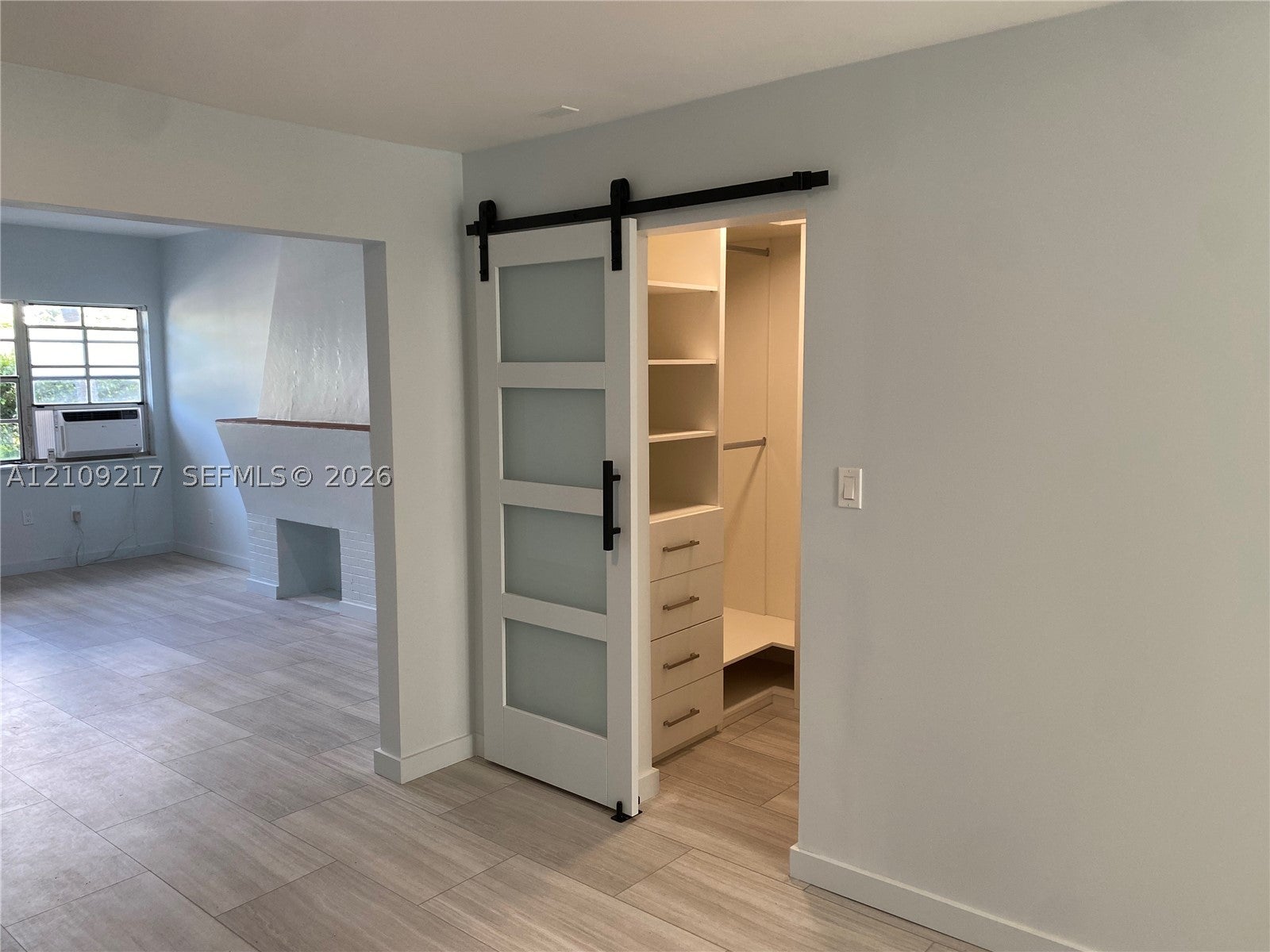 1455 Michigan Ave 4