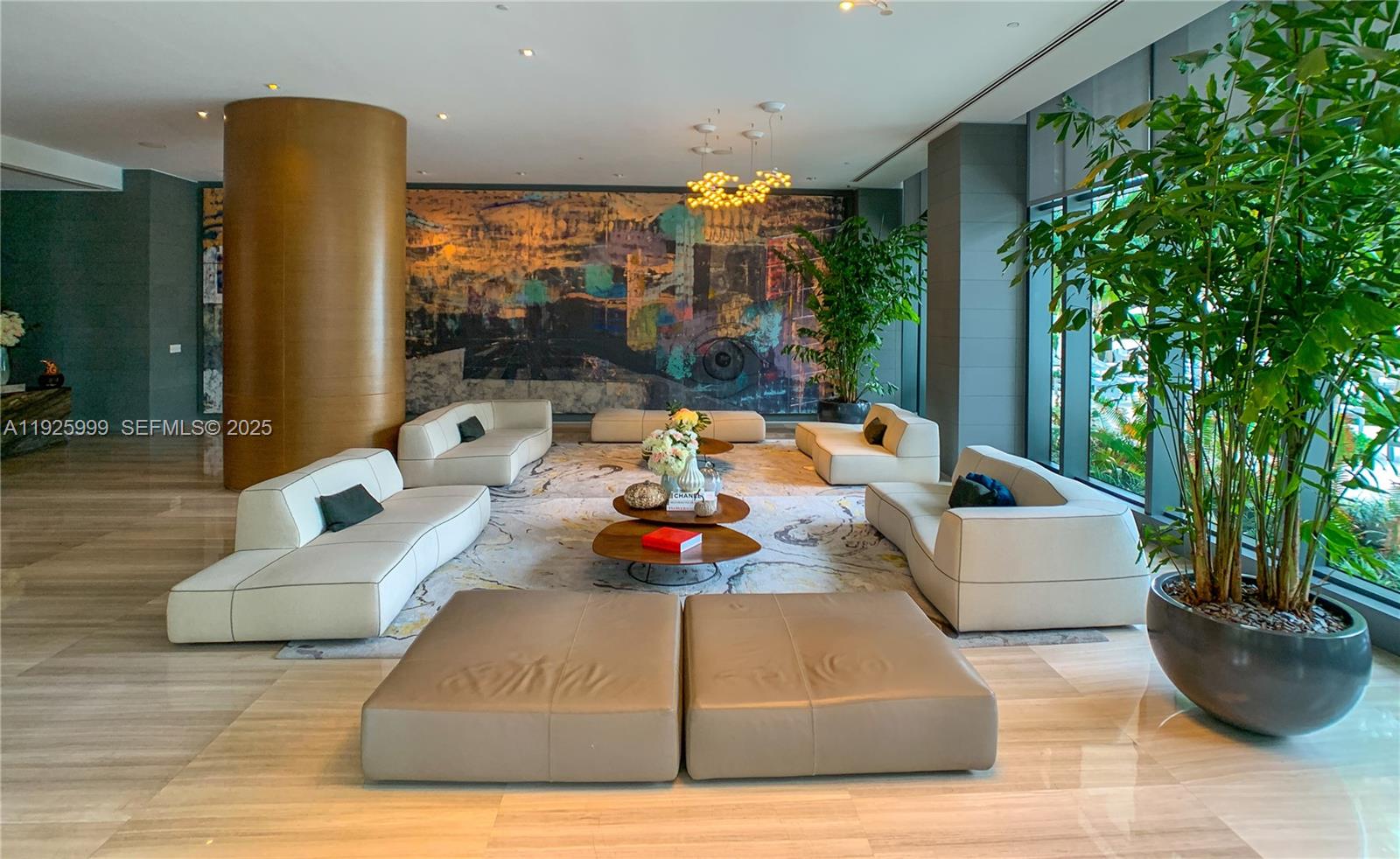 ICON BAY CONDO - Residential