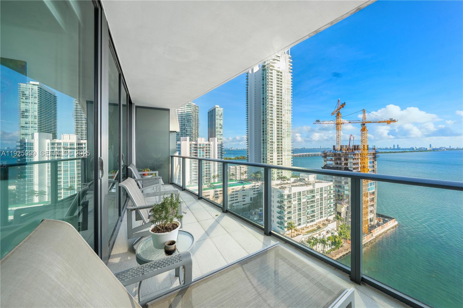 ICON BAY CONDO - Residential
