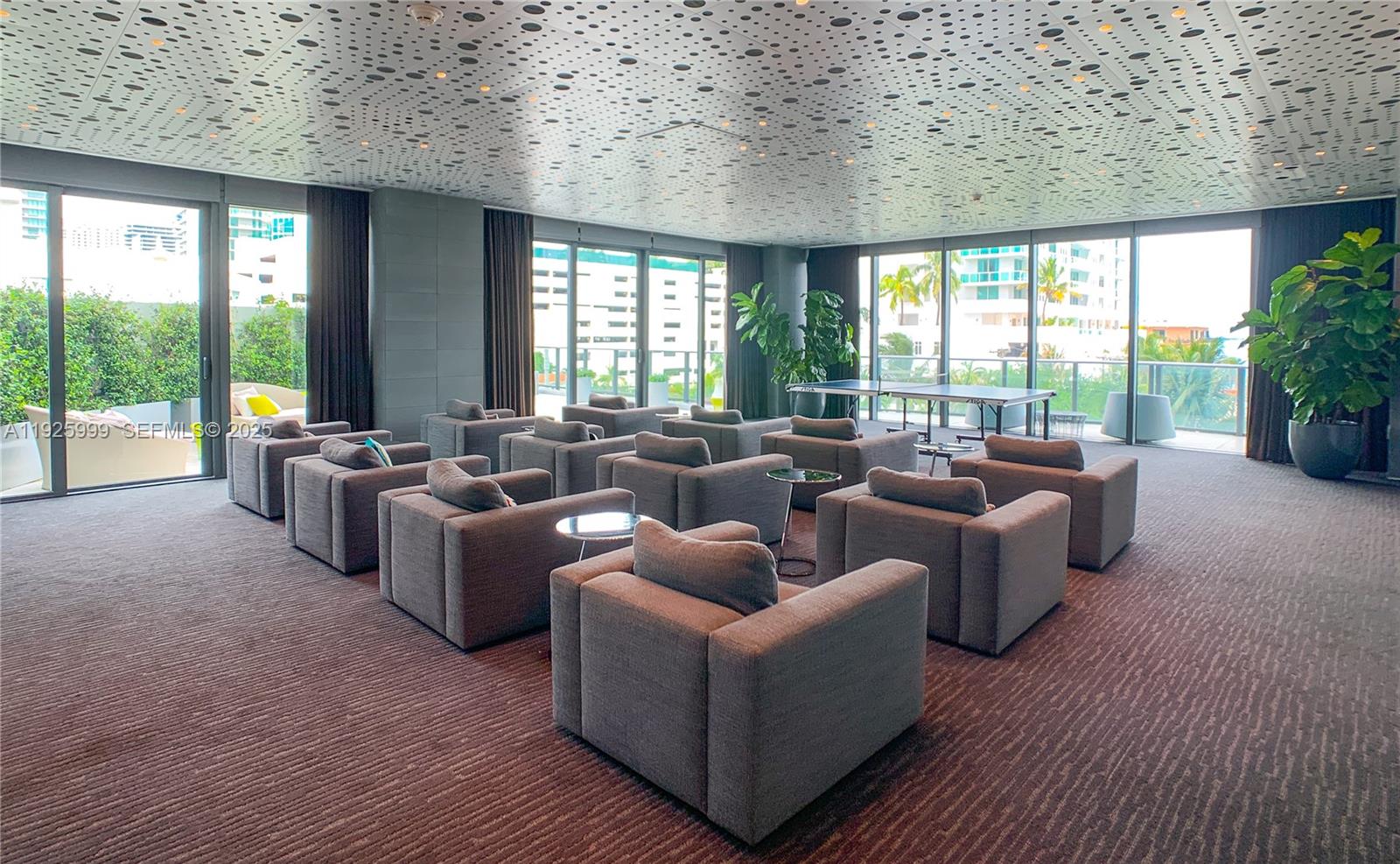 ICON BAY CONDO - Residential