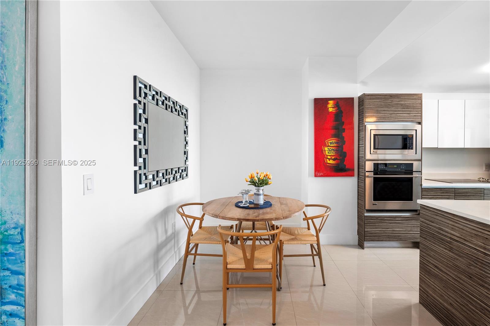 ICON BAY CONDO - Residential