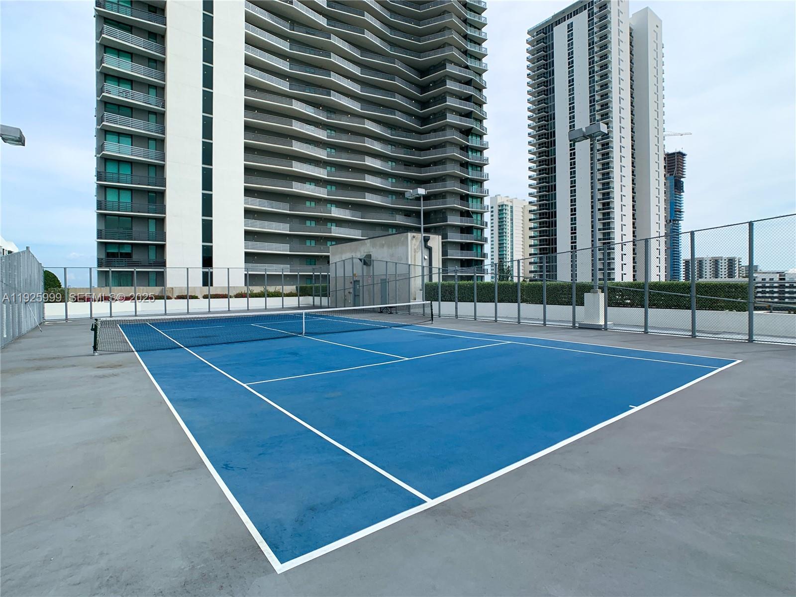 ICON BAY CONDO - Residential