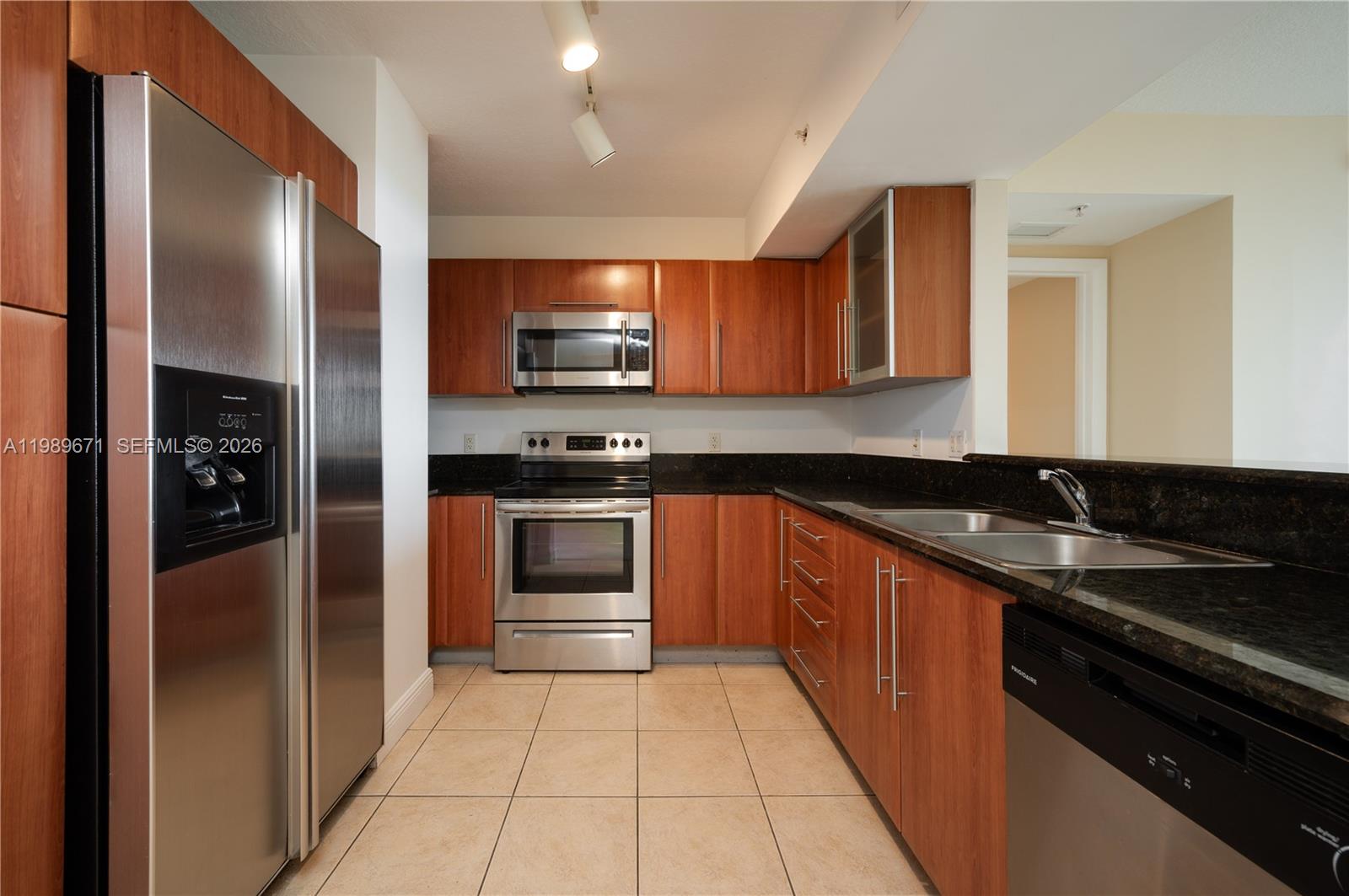 GABLES MARQUIS CONDO - Residential