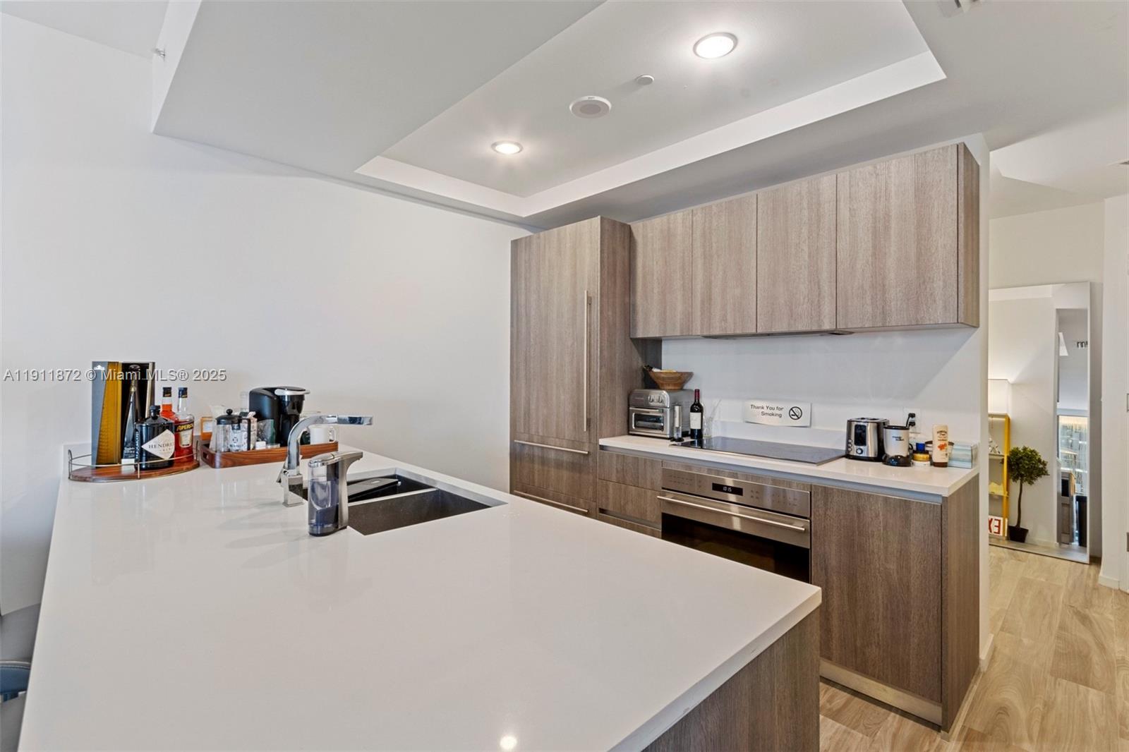 801 SMA RESIDENCES CONDO - Residential Lease