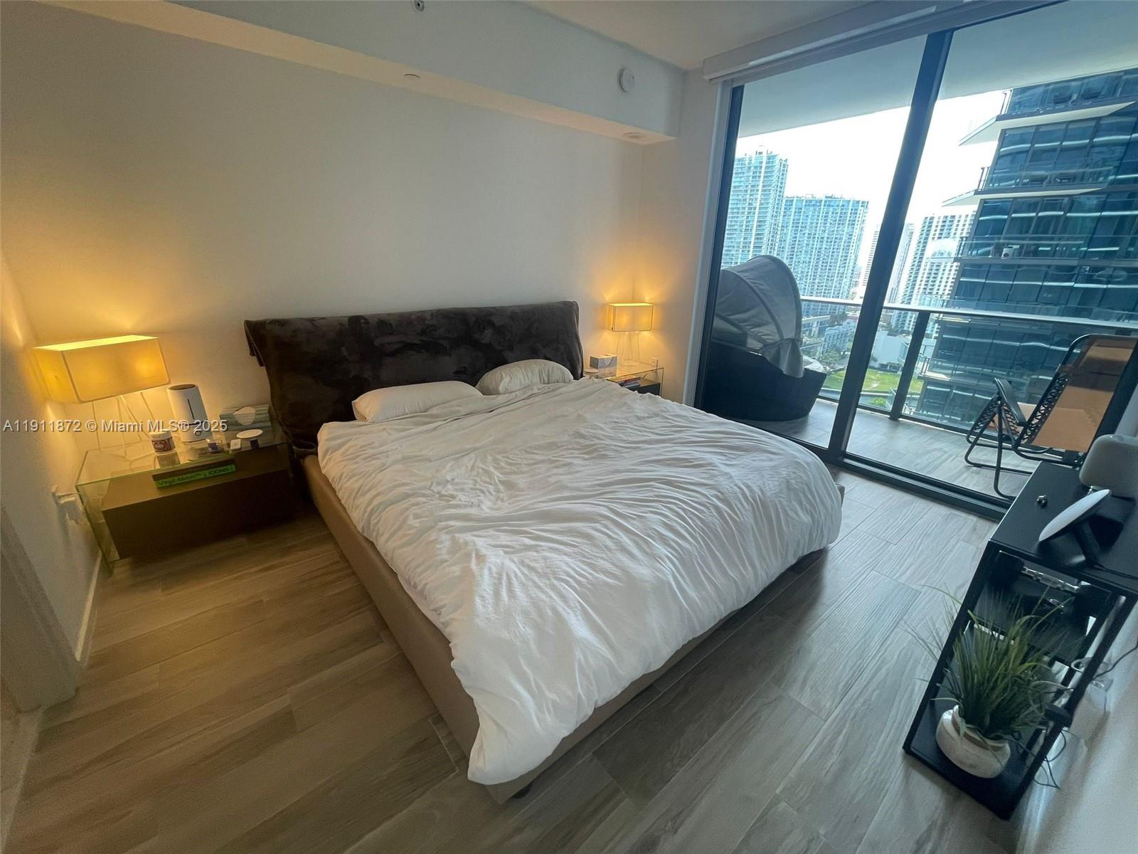 801 SMA RESIDENCES CONDO - Residential Lease