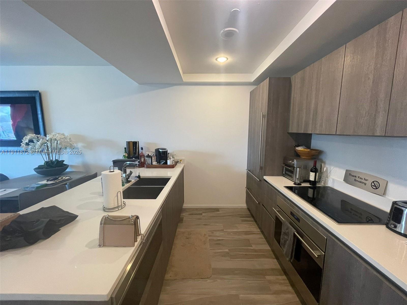 801 SMA RESIDENCES CONDO - Residential Lease