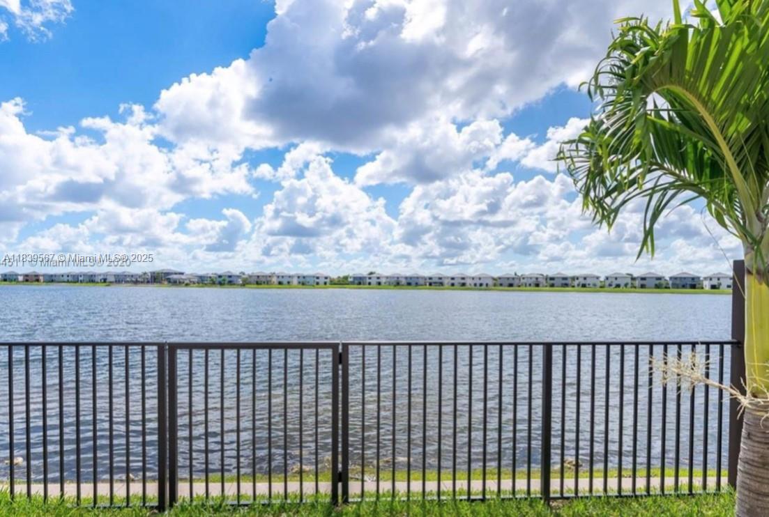 BEAUTIFUL TOWNHOUSE AT THE PREMIER GATED WATERSIDE COMMUNITY SATORI. ESSENCE MODEL. IT HAS 3 BEDROOMS AND 2.5 FULL BATHS. CERAMIC TITLE ON THE FIRST FLOOR AND CARPET ON THE SECOND FLOOR. SS APPLIANCES. QUARTZ COUNTERTOPS. AMAZING LAKE VIEW. READY TO MOVE IN MID OF SEPTEMBER A MUST SEE!! Tenant moves out Aug 30/2025