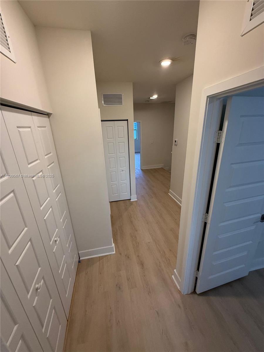 DUNNWOODY LAKE - Residential Lease
