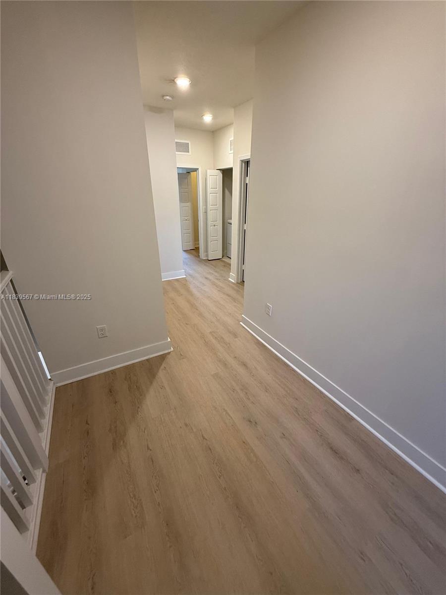 DUNNWOODY LAKE - Residential Lease