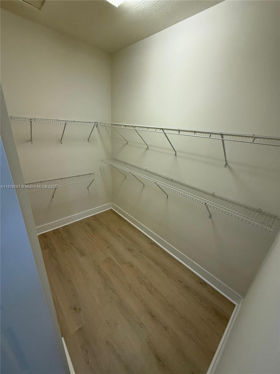 DUNNWOODY LAKE - Residential Lease