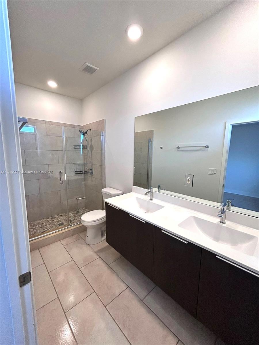 DUNNWOODY LAKE - Residential Lease