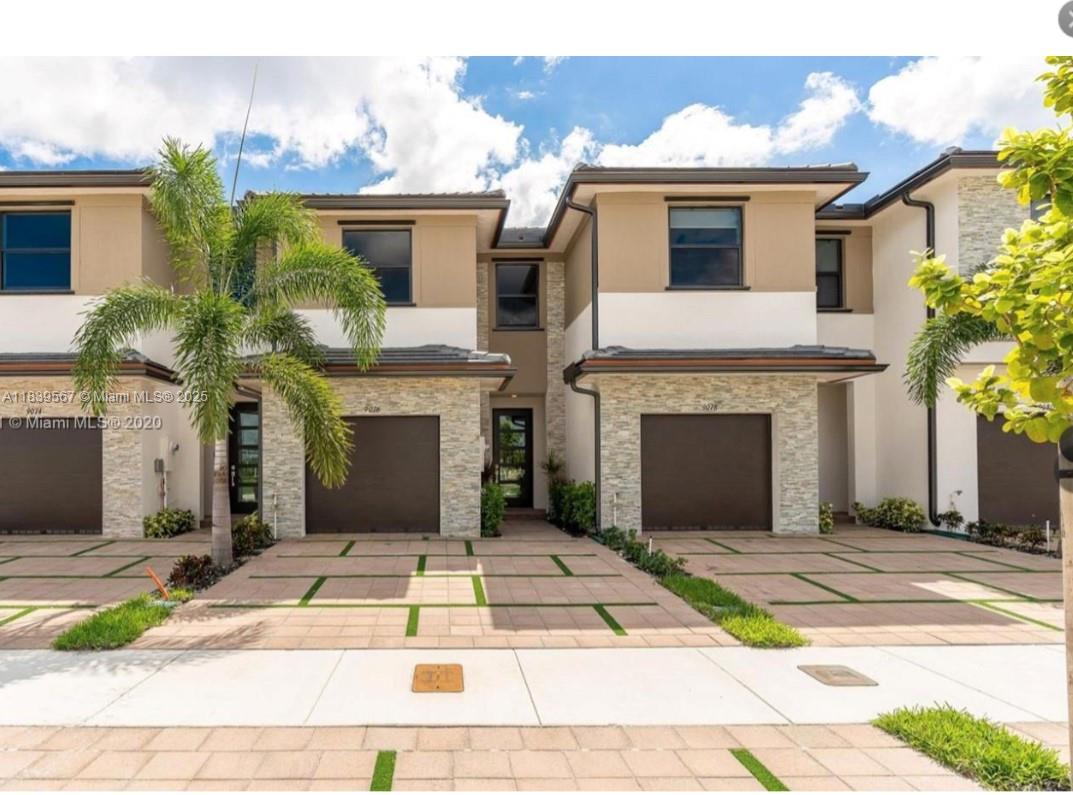 DUNNWOODY LAKE - Residential Lease