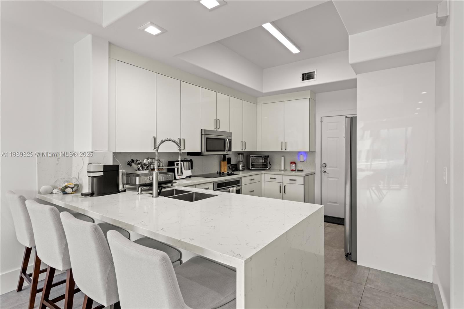 AVENTURA LAKES - PHASE II - Residential