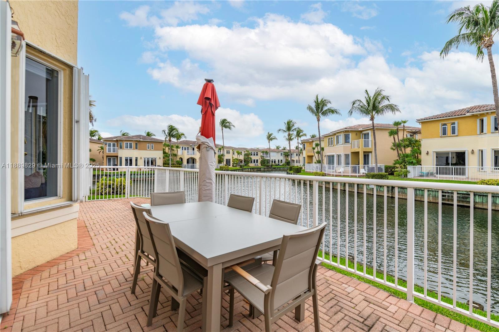 AVENTURA LAKES - PHASE II - Residential