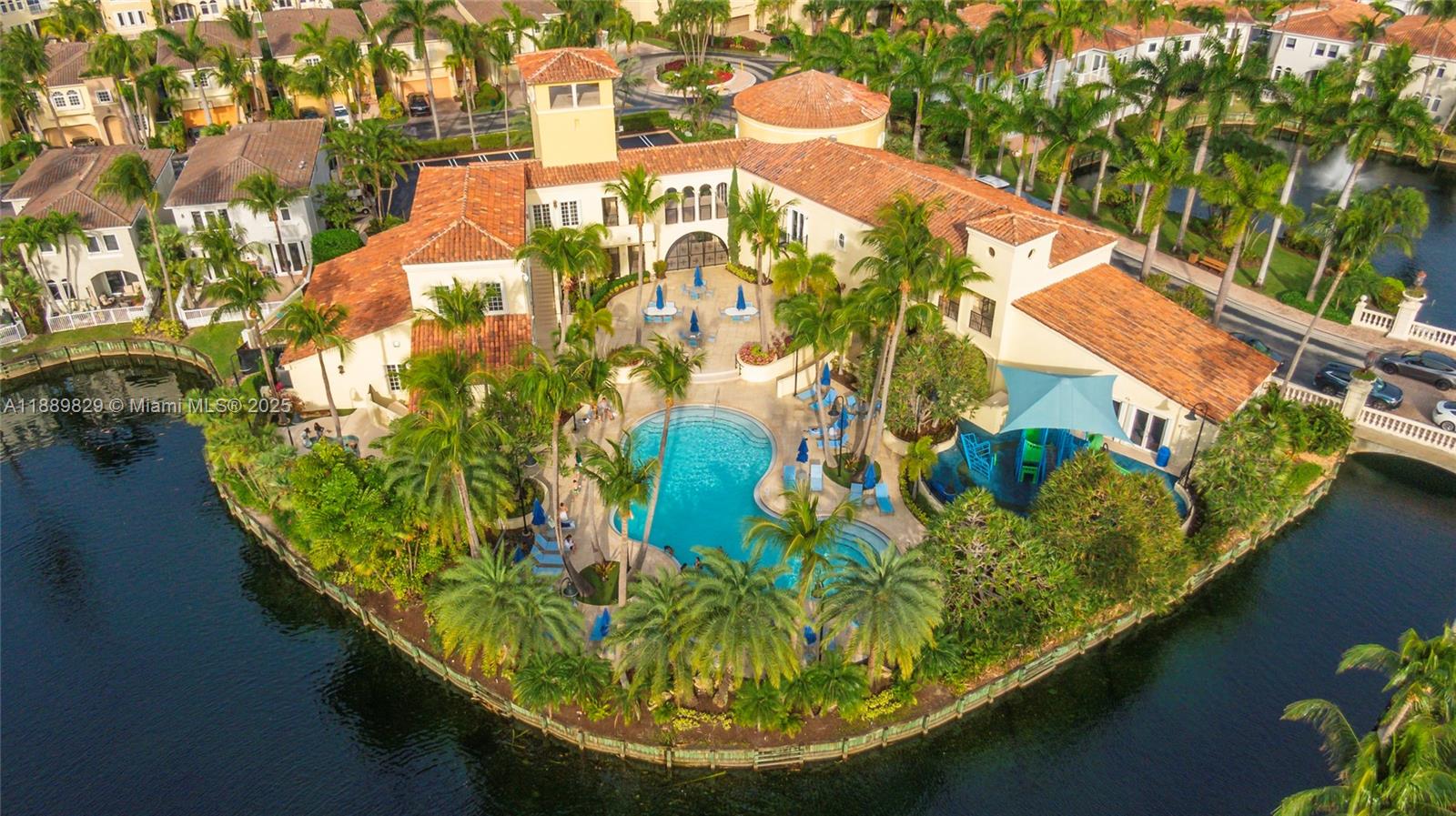 AVENTURA LAKES - PHASE II - Residential