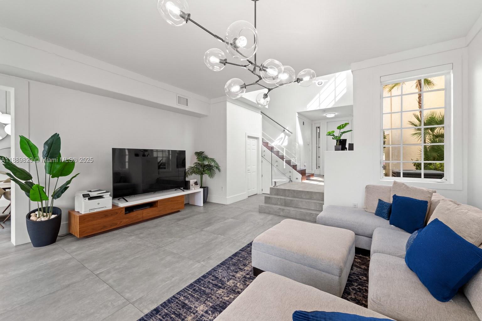 AVENTURA LAKES - PHASE II - Residential