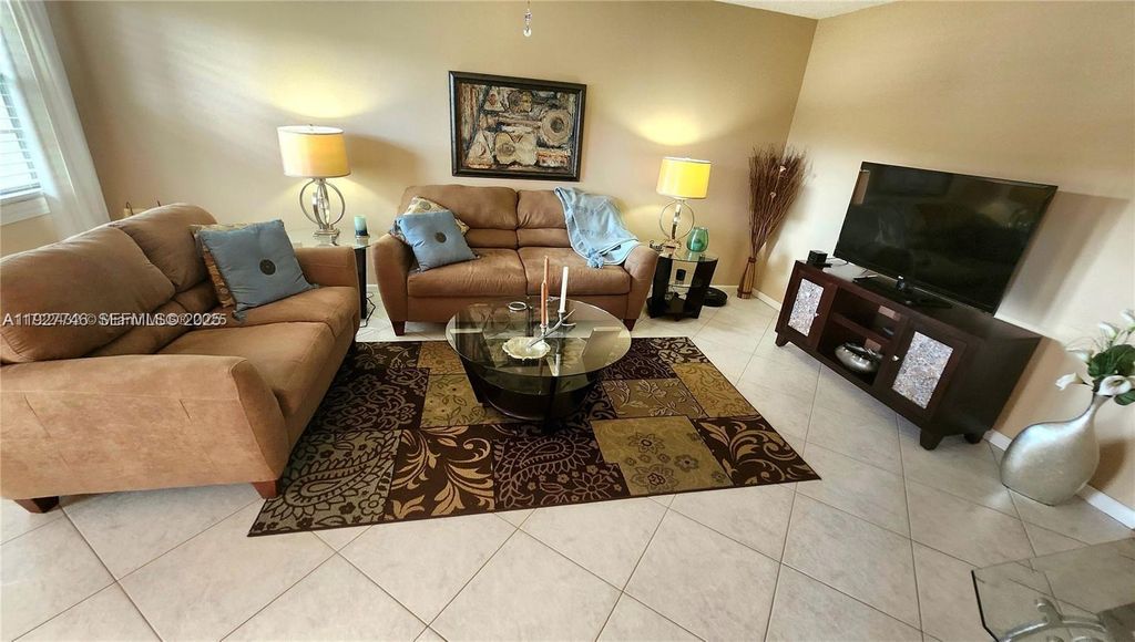 Photo of 1076 Newport Q #1076, Deerfield Beach, FL 33442 (MLS # A11927746)